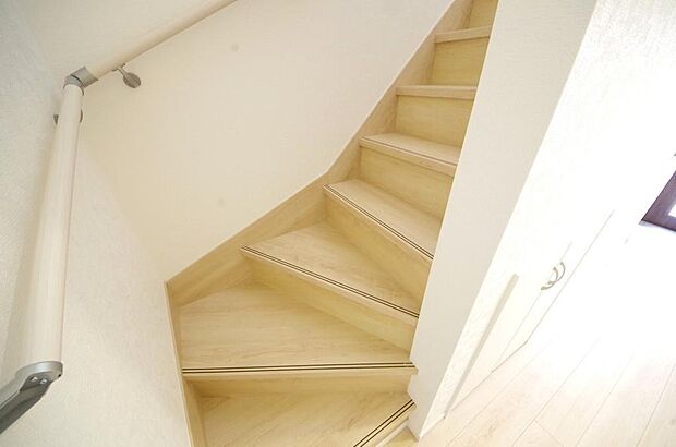 家族を心地よく迎えたり、お客様を心からお迎えしたり、おもてなしの心をもって迎え入れます。