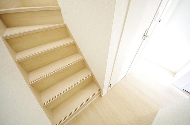 家族を心地よく迎えたり、お客様を心からお迎えしたり、おもてなしの心をもって迎え入れます。