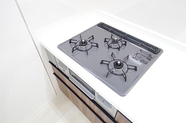 ガスコンロにはSiセンサーが組み込まれています。長時間の使用の際にセンサーが自動でストップします。
