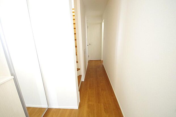 家族を心地よく迎えたり、お客様を心からお迎えしたり、おもてなしの心をもって迎え入れます。