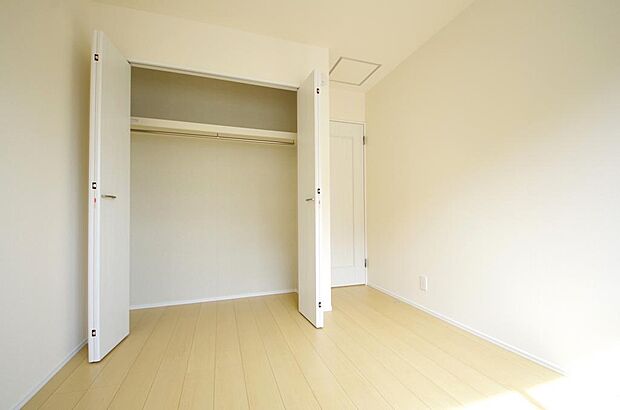 充実の収納でお部屋もすっきりお使いいただけ、心落ち着くプライベートスペースとしてお使いいただけます。
