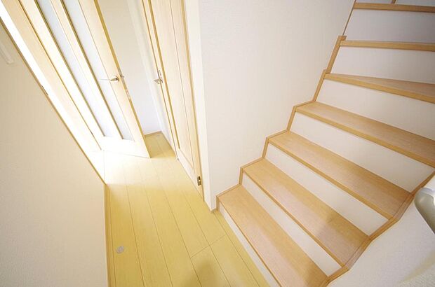 家族を心地よく迎えたり、お客様を心からお迎えしたり、おもてなしの心をもって迎え入れます。