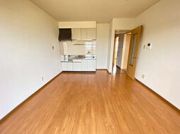 グランフォート大沼 202号室 2階2DKのリビング/ダイニング