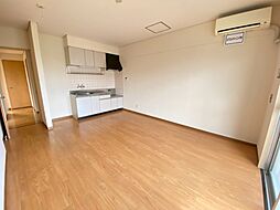 グランフォート大沼 205号室 2階2DKのリビング/ダイニング