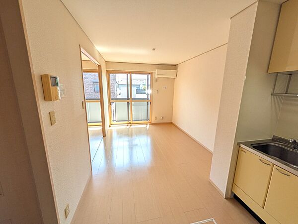 apartment 茨城県那珂市菅谷
地図を見る