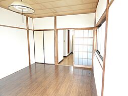 サンシャイン東海B 1Kの写真