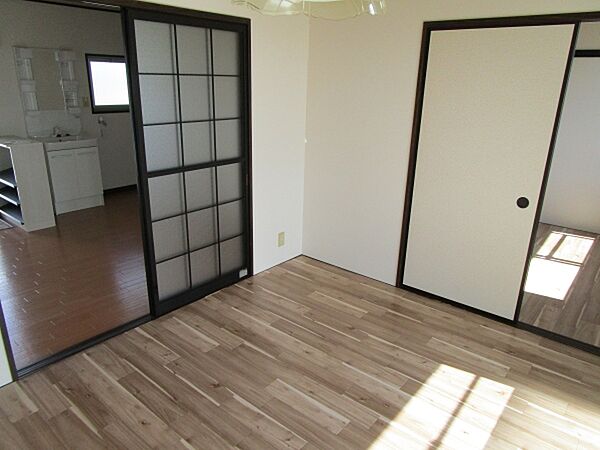 apartment 茨城県那珂市菅谷
地図を見る