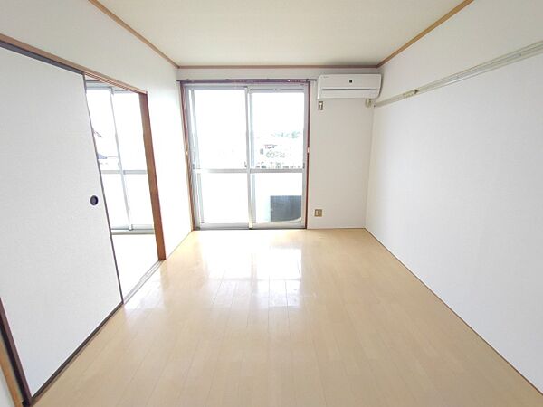 apartment 茨城県那珂市杉
地図を見る