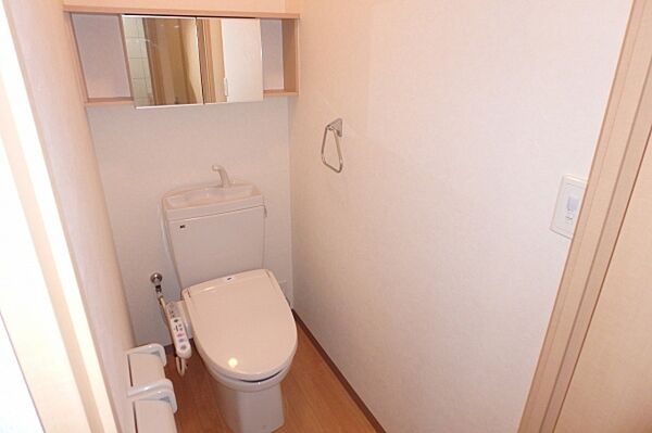 apartment 茨城県那珂市菅谷
地図を見る