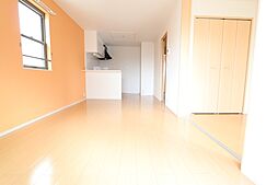 メゾン ひばりヶ丘 201号室 2階2LDKのリビング/ダイニング