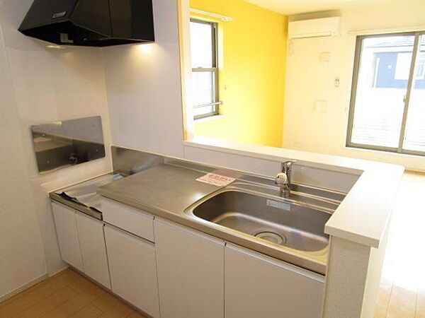 apartment 茨城県那珂市菅谷
地図を見る