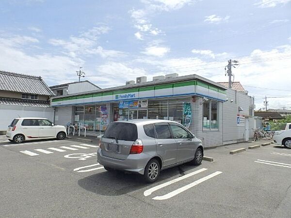 画像22:ファミリーマート　四日市東坂部店
