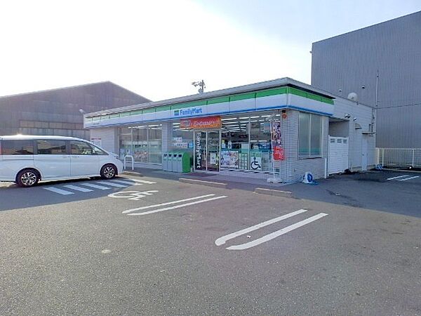 画像20:ファミリーマート　四日市三ツ谷東町店
