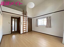 プラザコート西富田 1階1Kのリビング/ダイニング