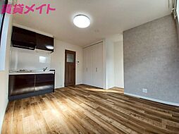 リオハウス 1階ワンルームのリビング/ダイニング