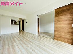 グッドスリー白須賀 2階1LDKのリビング/ダイニング