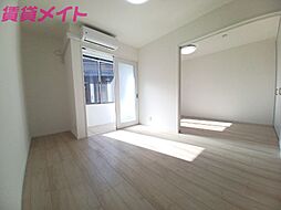 MYカメリア 1階1LDKのリビング/ダイニング