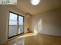 オリヴェート　Ｂ 1階ワンルームのリビング/ダイニング