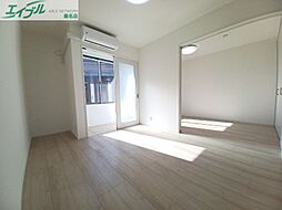 MYカメリア 1階1LDKのリビング/ダイニング