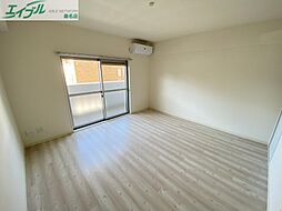 メゾンモンマルトル江場 1階1Kのリビング/ダイニング