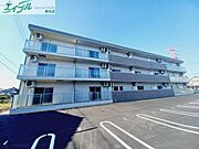 伊勢朝日駅より徒歩22分 築1年9ヶ月 3階建の賃貸物件
