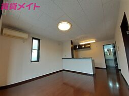 ＭＫリースホーム星見ヶ丘（5-104） 1階2LDKのリビング/ダイニング