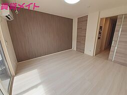 ベイフィールド 1階1Kのリビング/ダイニング