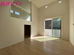 N.A Place 1階1LDKのリビング/ダイニング