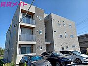 東員駅より徒歩15分 築3年7ヶ月 3階建の賃貸物件