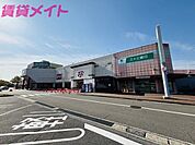 ロピア桑名サンシティ店 2447m