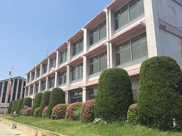 画像19:桑名市立修徳小学校