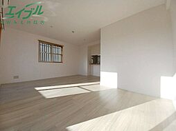 ラ　レーヴ 1階2LDKのリビング/ダイニング