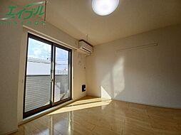 オリヴェート　Ｂ 1階ワンルームのリビング/ダイニング