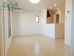 エスポワール 2階1LDKのリビング/ダイニング