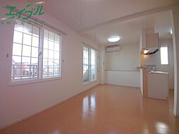 カーザ・ラッフィナート 2階1LDKのリビング/ダイニング