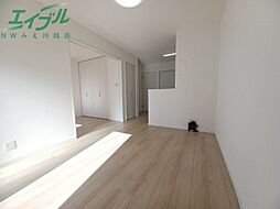 MYカメリア 1階1LDKのリビング/ダイニング