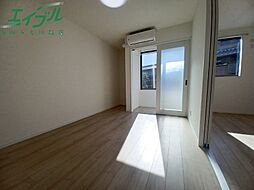 MYカメリア 1階1LDKのリビング/ダイニング