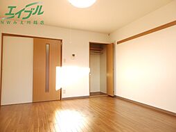 アルモア長島 2階1Kのリビング/ダイニング