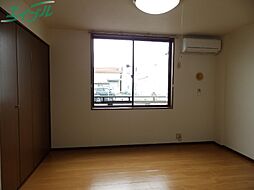 エバーグリーン森 2階1Kのリビング/ダイニング