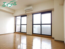 Comfort大井手 2階2LDKのリビング/ダイニング