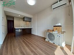 ユアメゾン北浜 1階1LDKのリビング/ダイニング