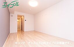 ヒカルサ四日市中部ウエスト 3階1Kのリビング/ダイニング