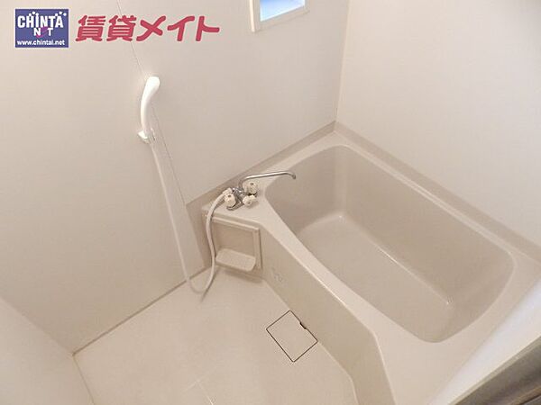 浴室：同物件別室の画像です