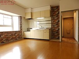 エスポア菰野 2階3DKのリビング/ダイニング