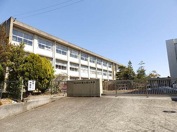 画像15:四日市市立笹川小学校