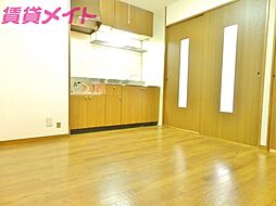 ルミエール八幡 4階3DKのリビング/ダイニング