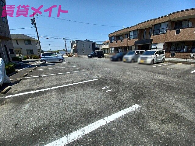 5 / 11