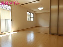 近鉄名古屋線 白子駅 バス13分 三交バス野田停下車 5.6kmの賃貸アパート 2階2LDKのリビング/ダイニング