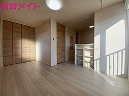 近鉄鈴鹿線 平田町駅 徒歩12分の賃貸アパート 1階ワンルームのリビング/ダイニング