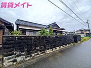 伊勢若松駅より徒歩10分 1階 築49年の賃貸物件